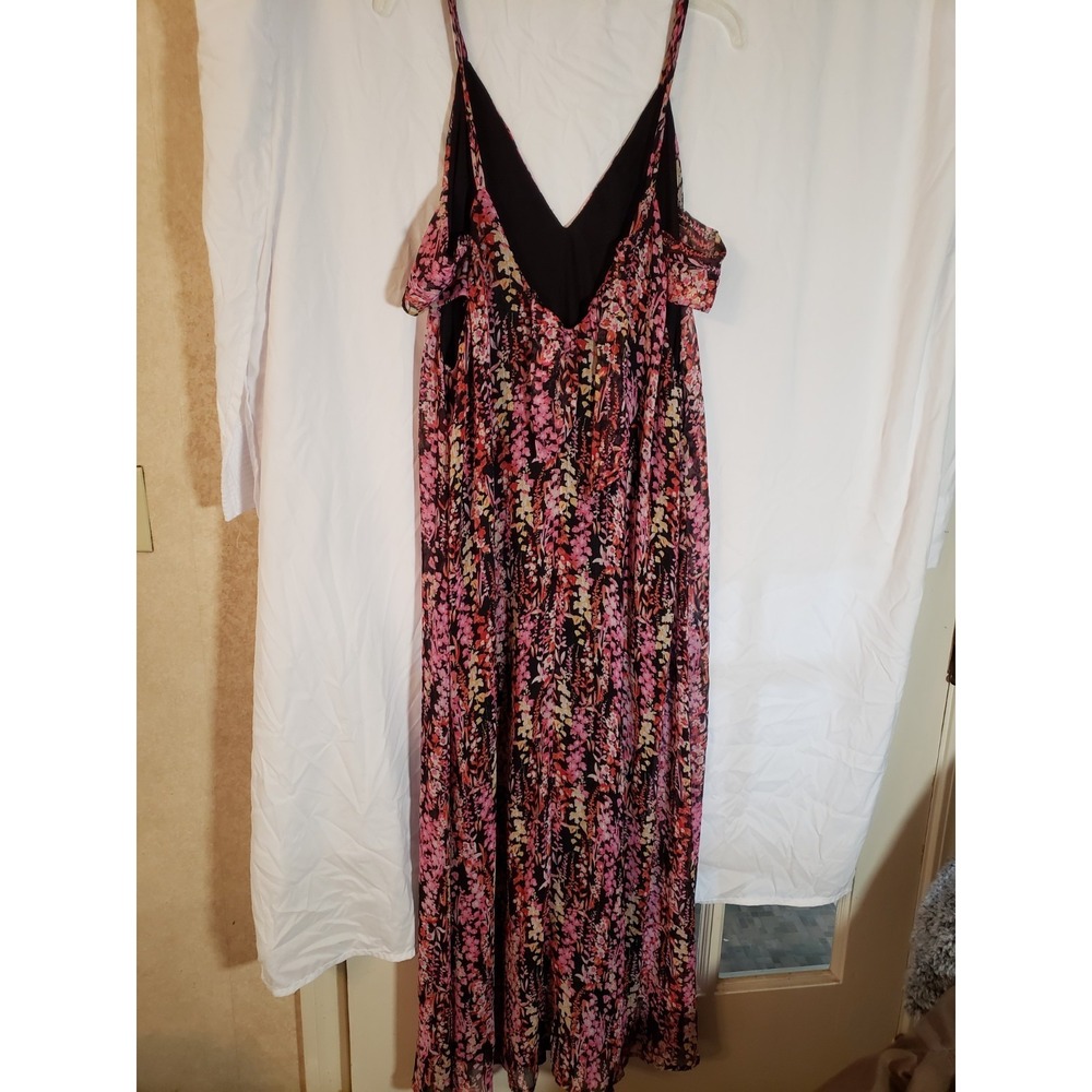 Women's Lulu's Black Floral Sleeveless Maxi Sundress Size M